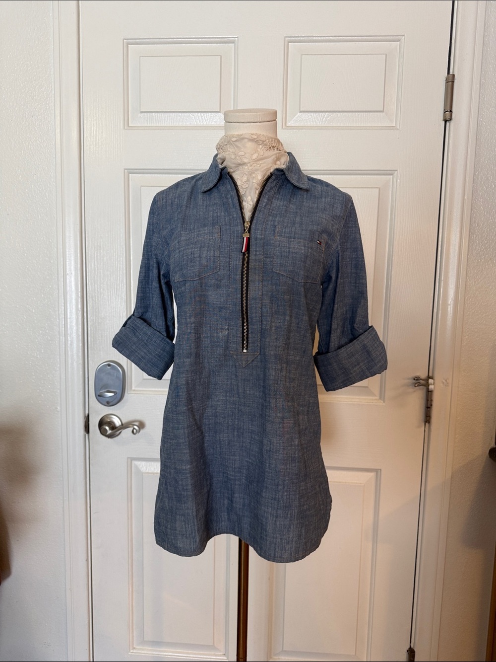 Tommy Hilfiger - Half Zip Cuff Sleeve Denim Top